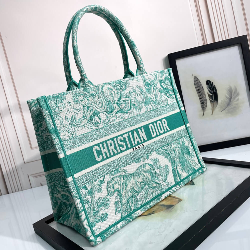 medium D*oriviera D*or book tote