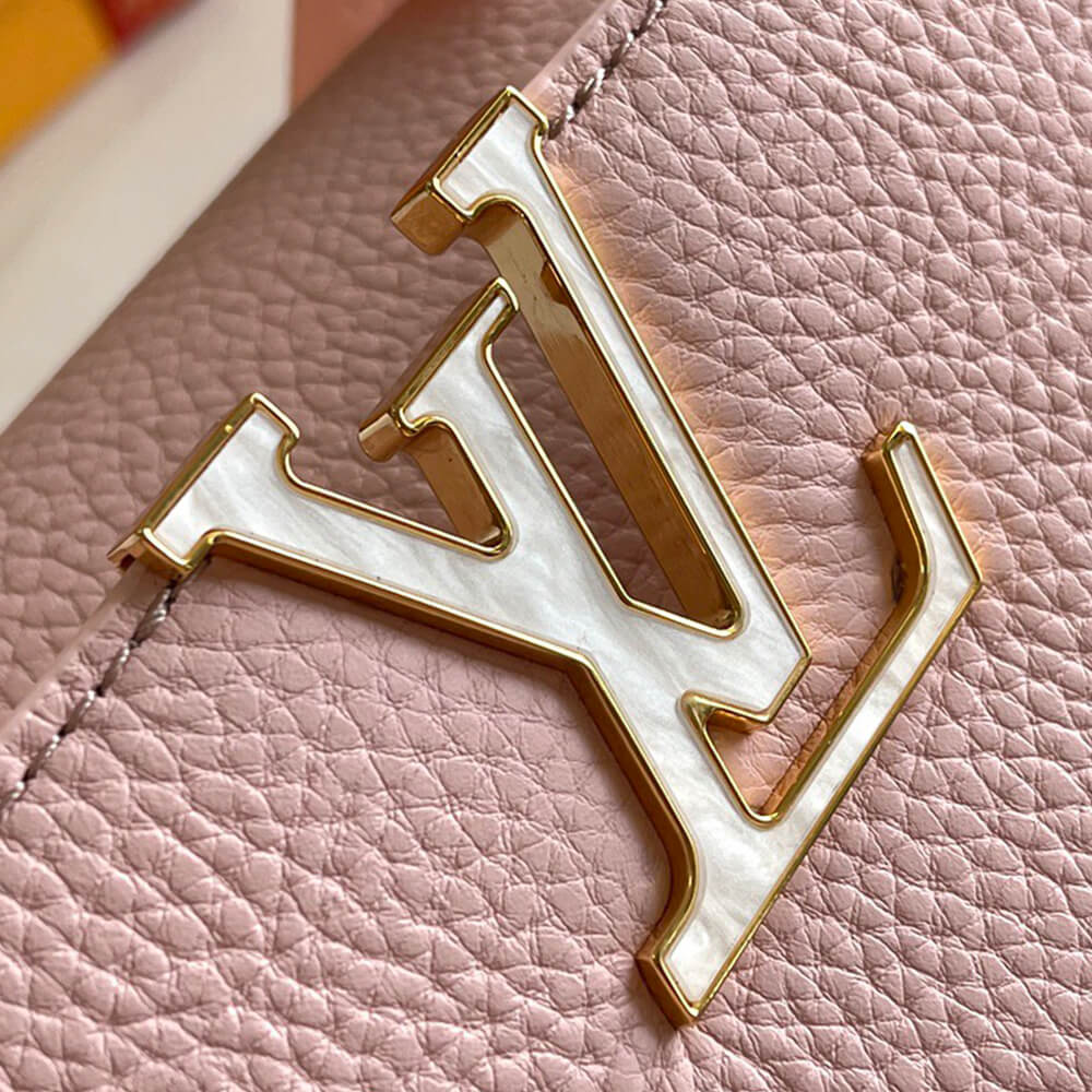 LV Capucines BB