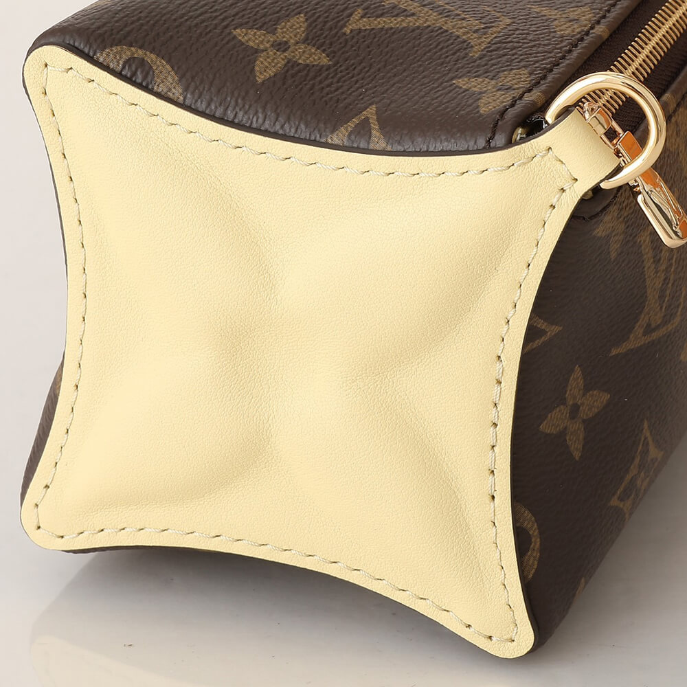 LV Bloom Pouch