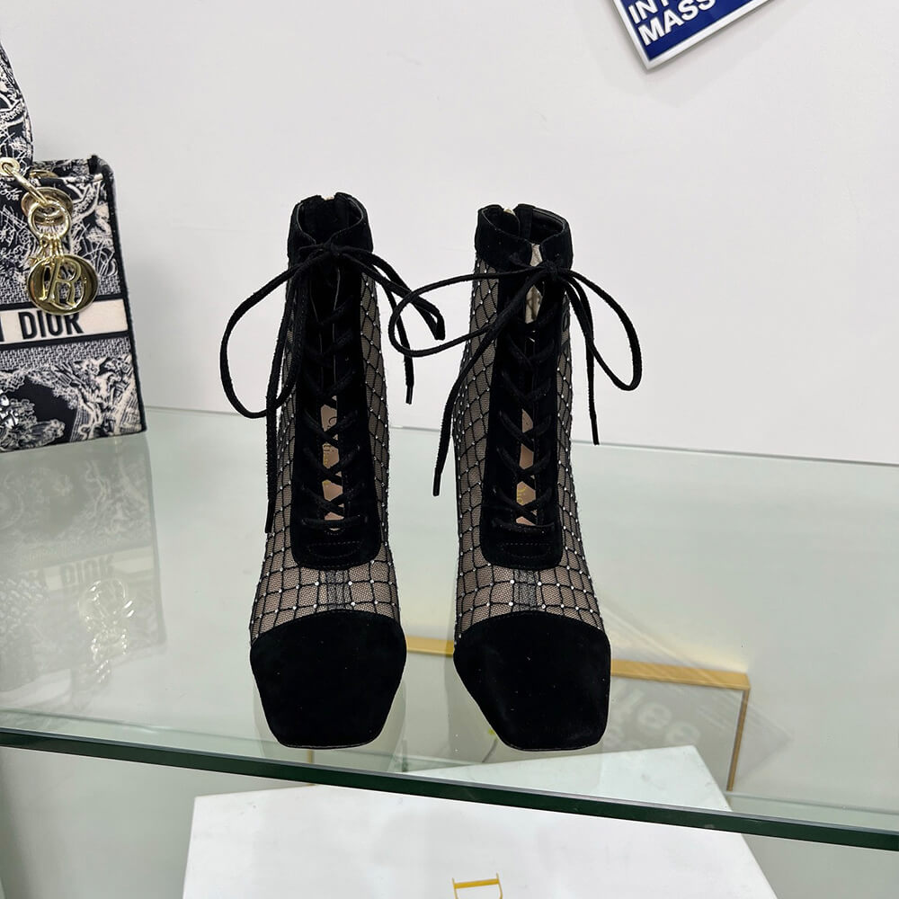 D*or naughtily-d heeled ankle boot