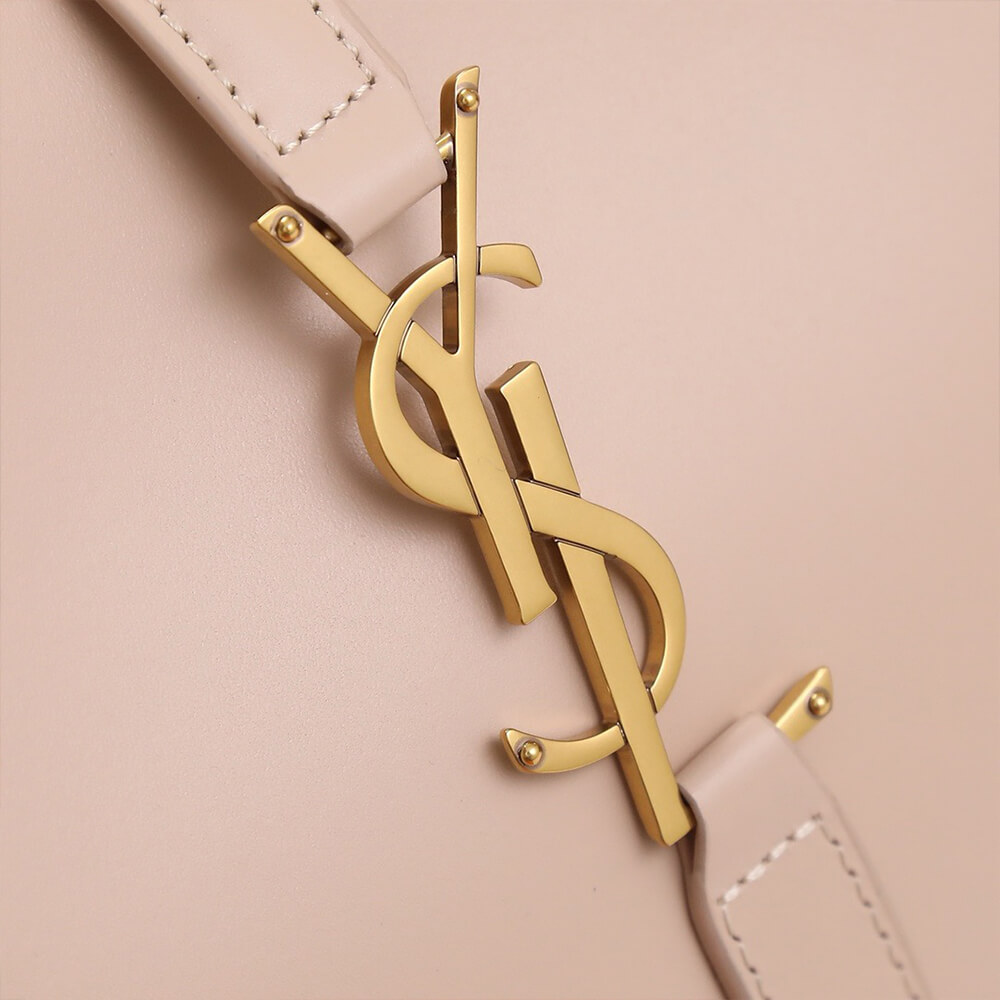 YSL LE 5 À 7 bag in smooth leather