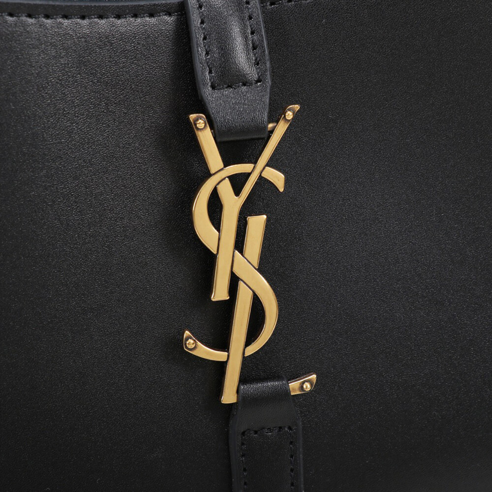 YSL LE 5 À 7 bag in smooth leather