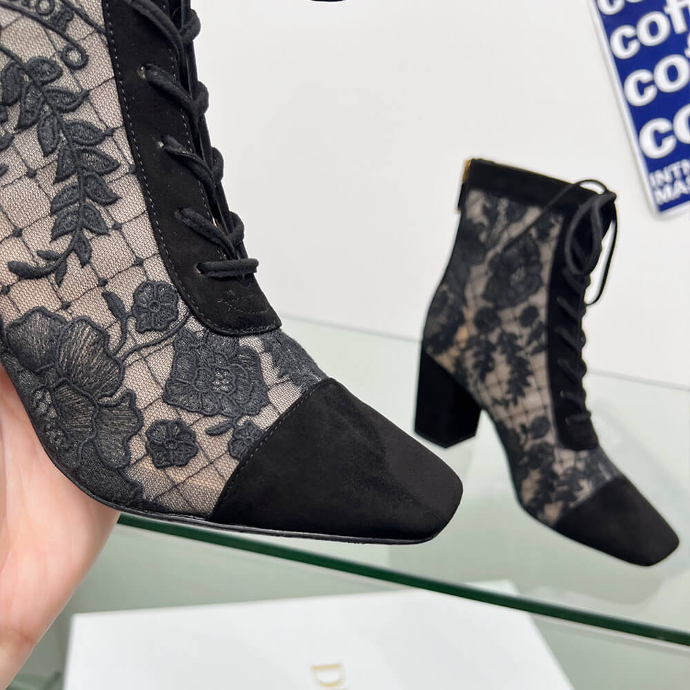 D*or naughtily-d heeled ankle boot