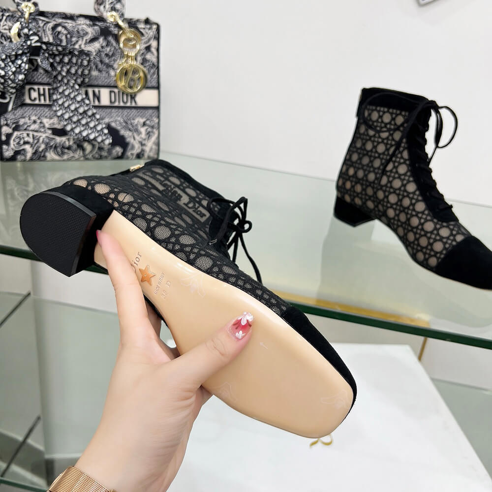 D*or naughtily-d heeled ankle boot