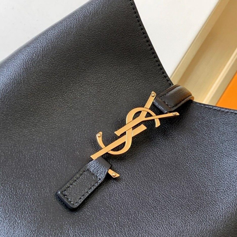 ysl le 5 À 7 S*pple small in grained leather