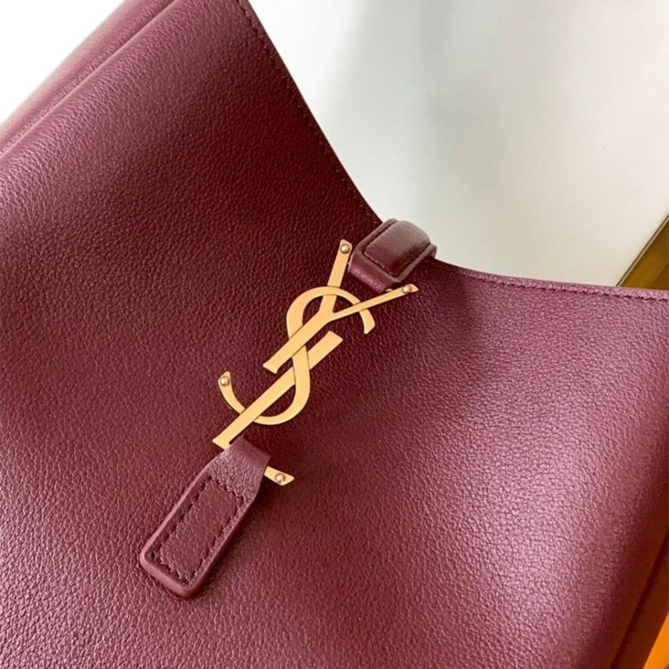 ysl le 5 À 7 S*pple small in grained leather