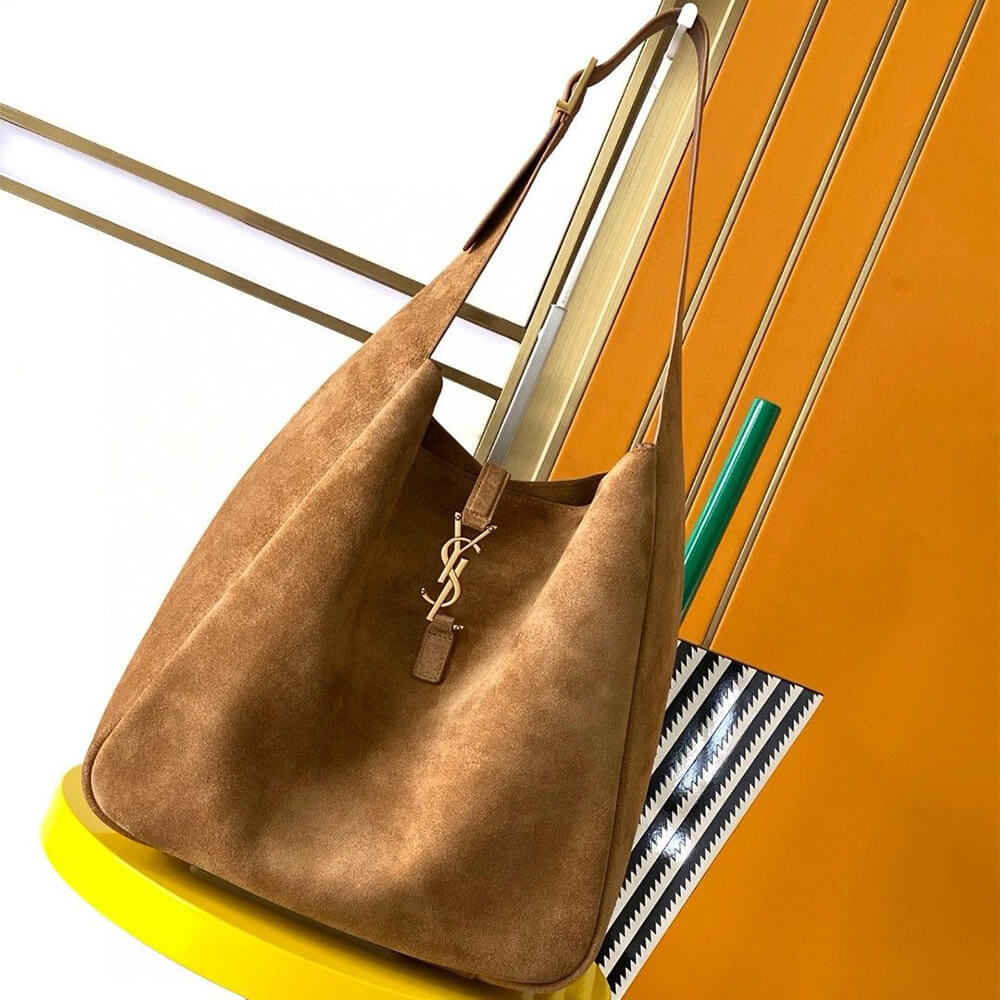ysl le 5 À 7 S*pple suede large