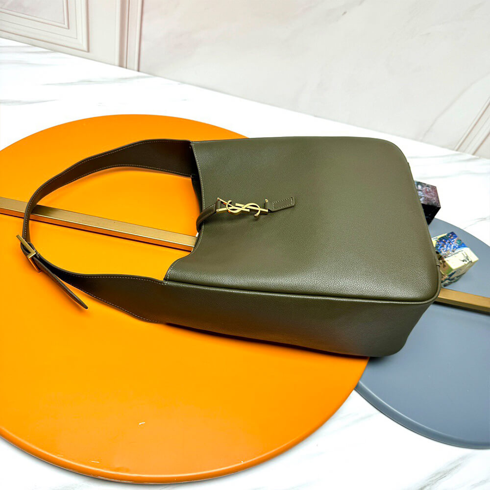 ysl le 5 À 7 S*pple large