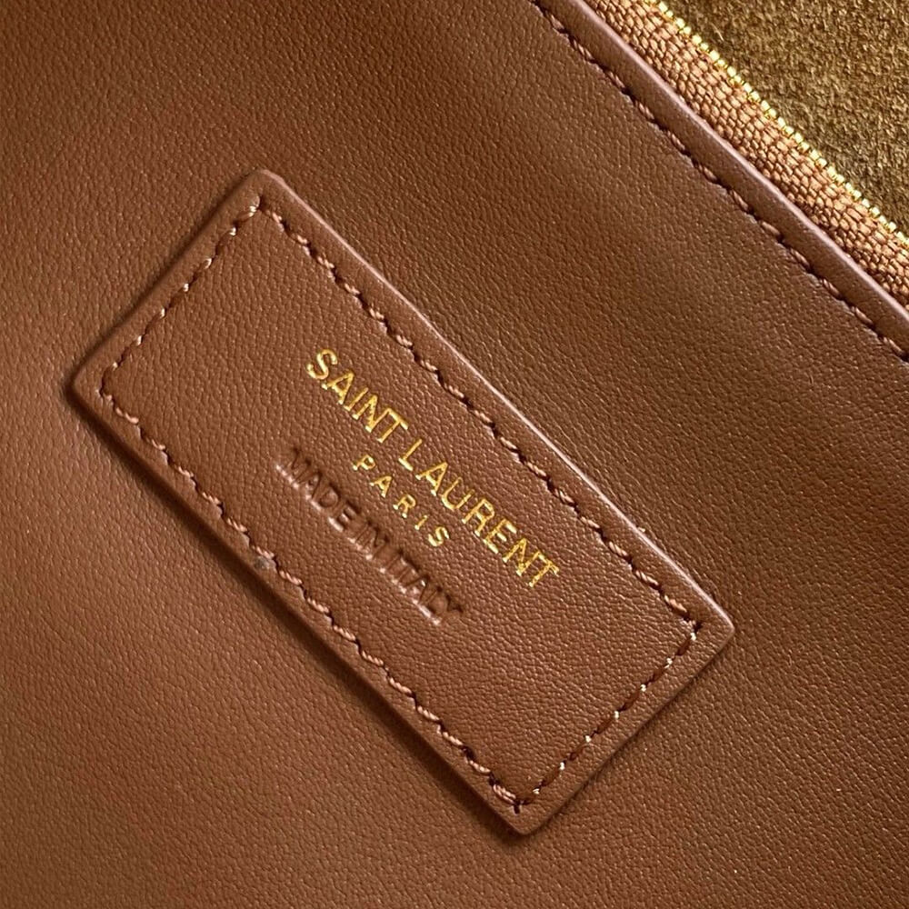 ysl le 5 À 7 S*pple suede large