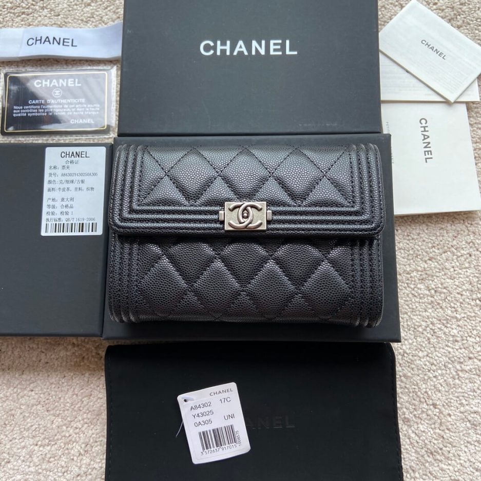 Ch*el boy long wallet
