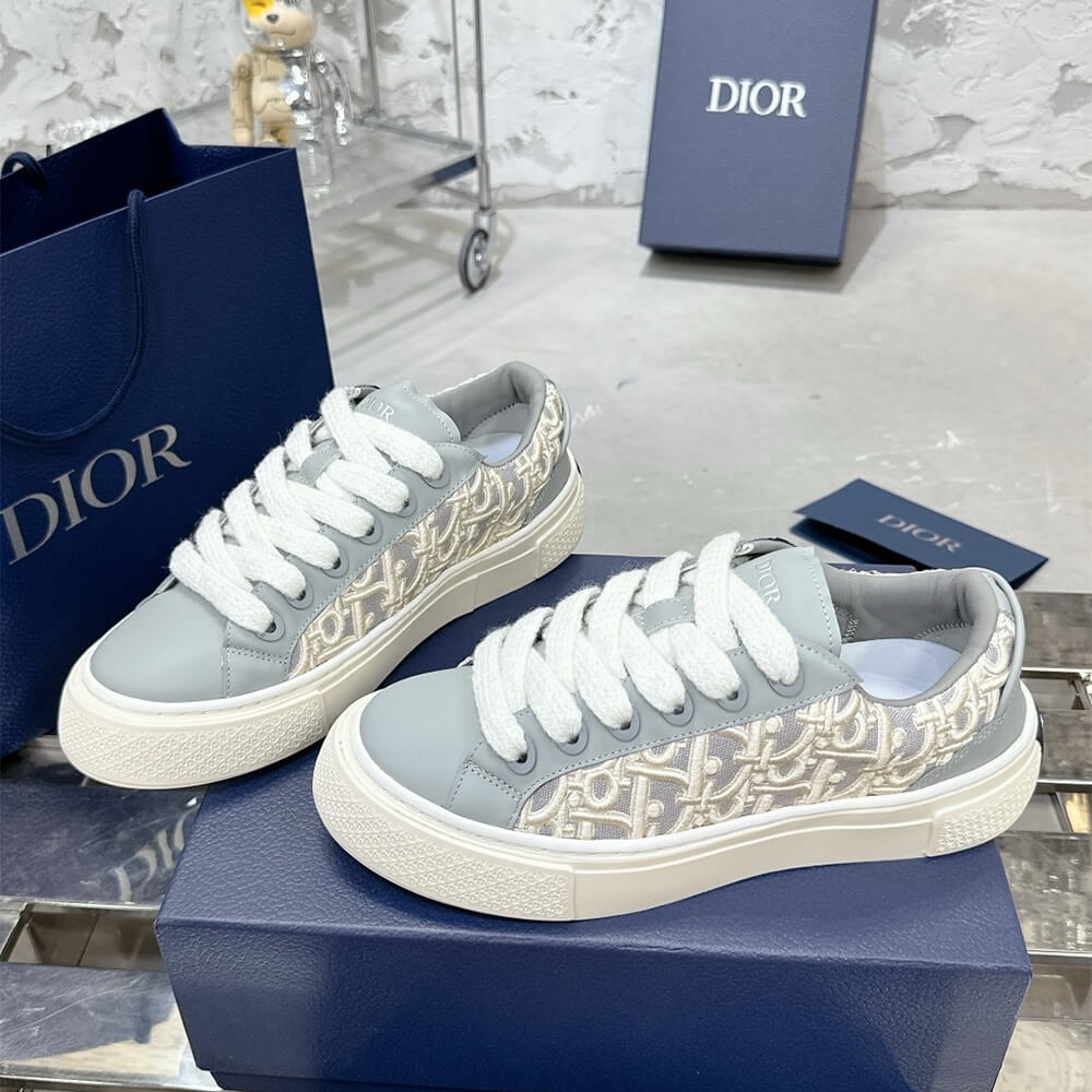 D*or b33 sneaker