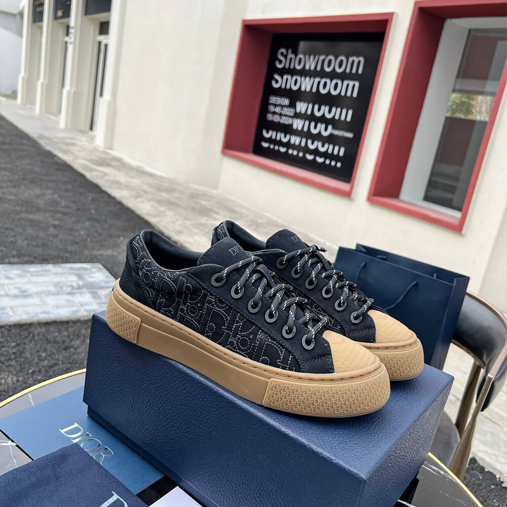 D*or b33 sneaker