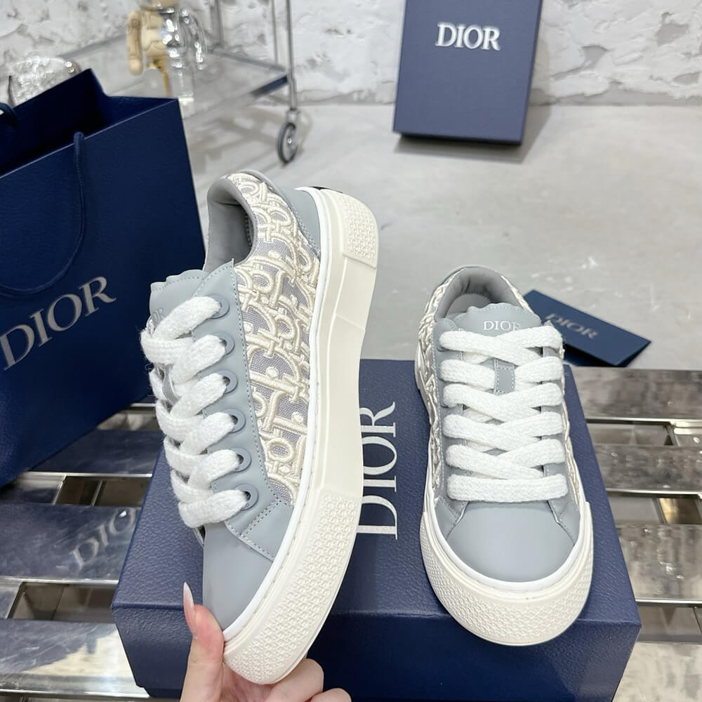 D*or b33 sneaker