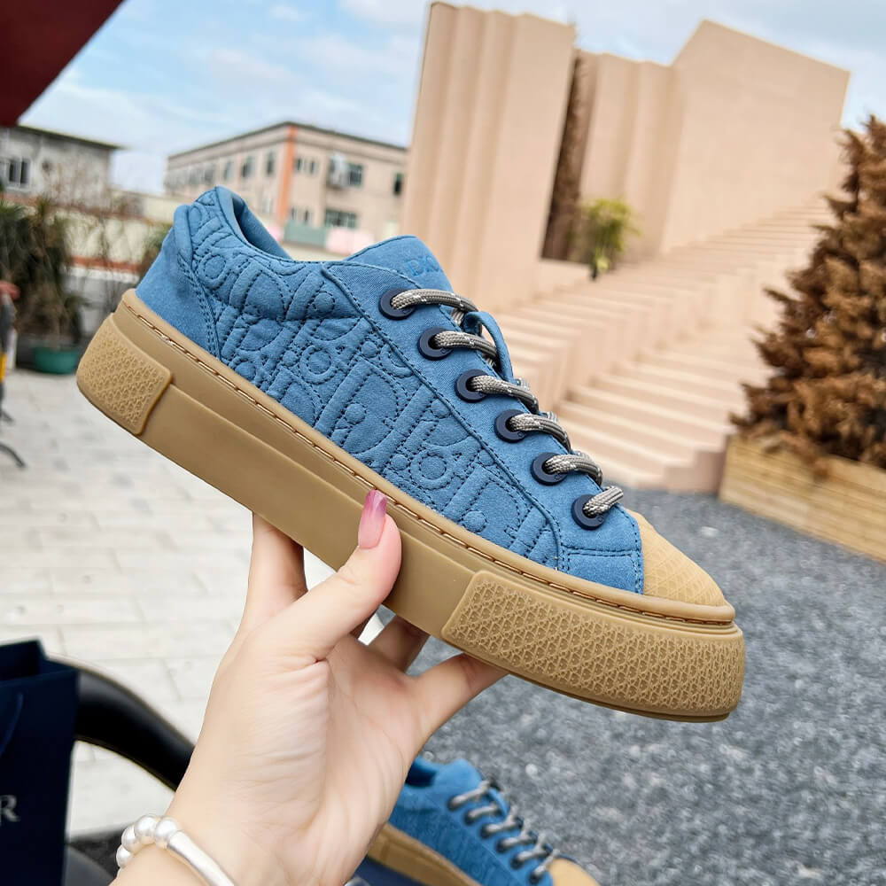 D*or b33 sneaker