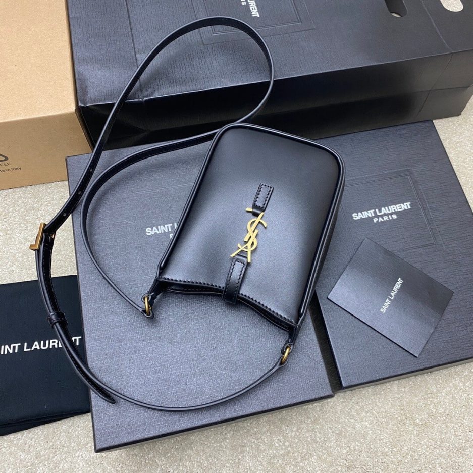 YSL Le 5 à 7 mini vertical bag in shiny leather